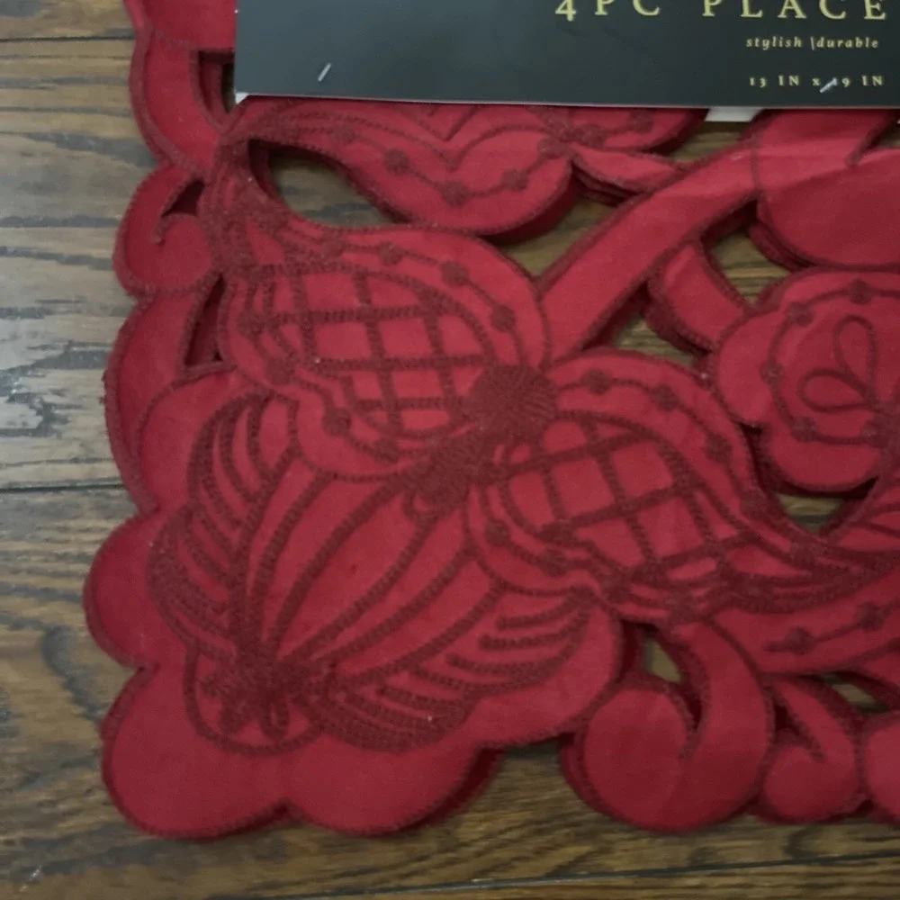 Envogue Home Set Of 4 Placemats Embroidered Cutouts Red Swirls Oeko Tex